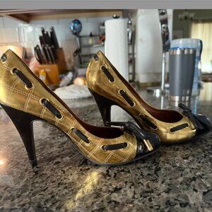 BCBG heels size 7